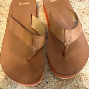 Sanuk flip flops